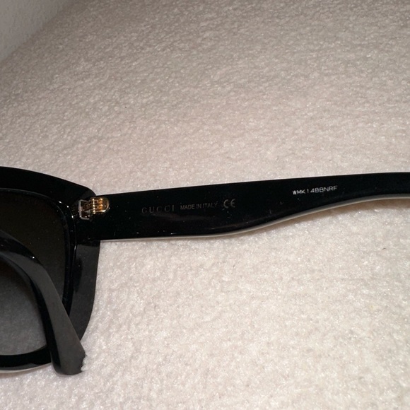 SOLD Gucci Oversized Cateye Sunglasses - Picture 9 of 9
